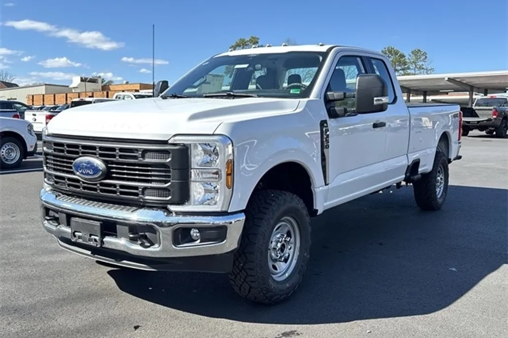 2025 Ford F-350 XL photo 1