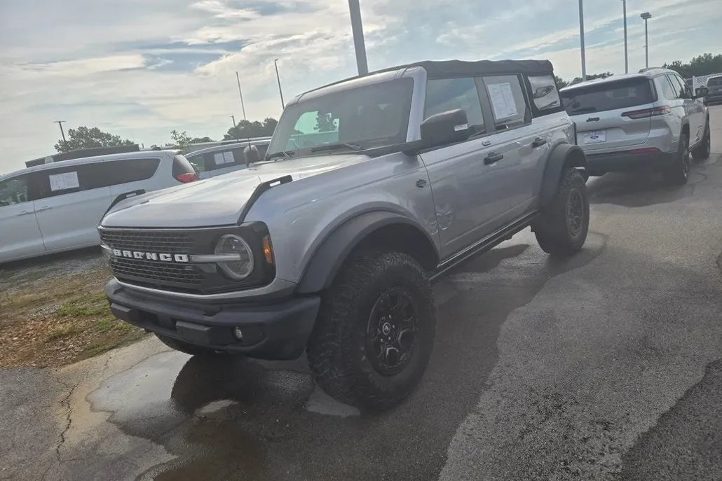 2022 Ford Bronco Wildtrak photo 1