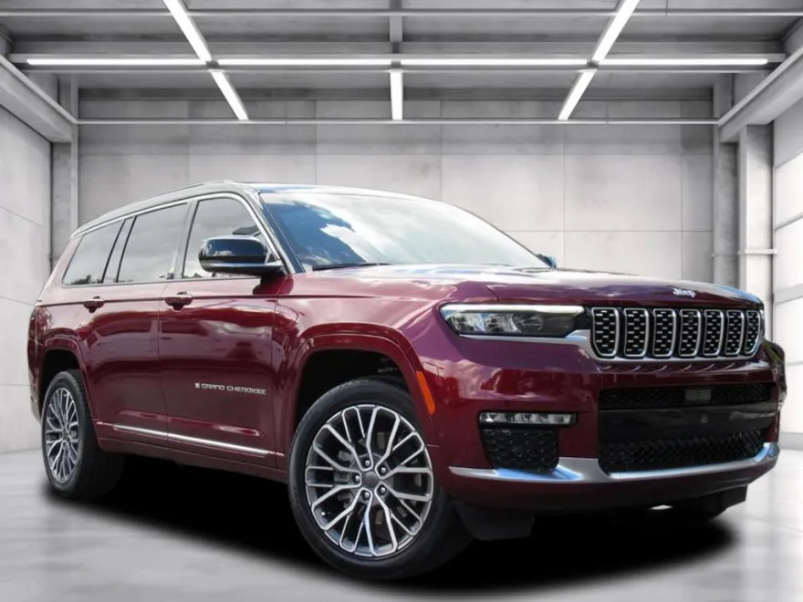 2025 Jeep Grand Cherokee L Summit photo 1