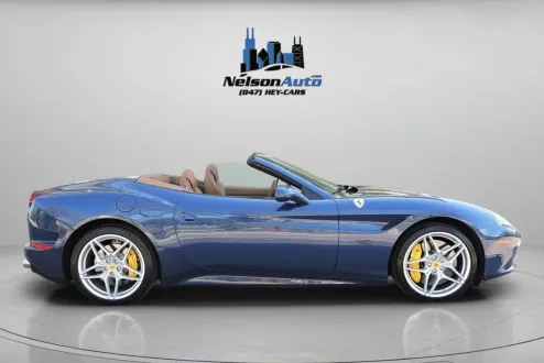2017 Ferrari California T photo 3