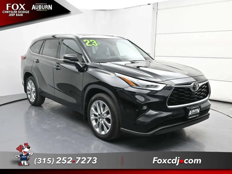 2023 Toyota Highlander Limited photo 1