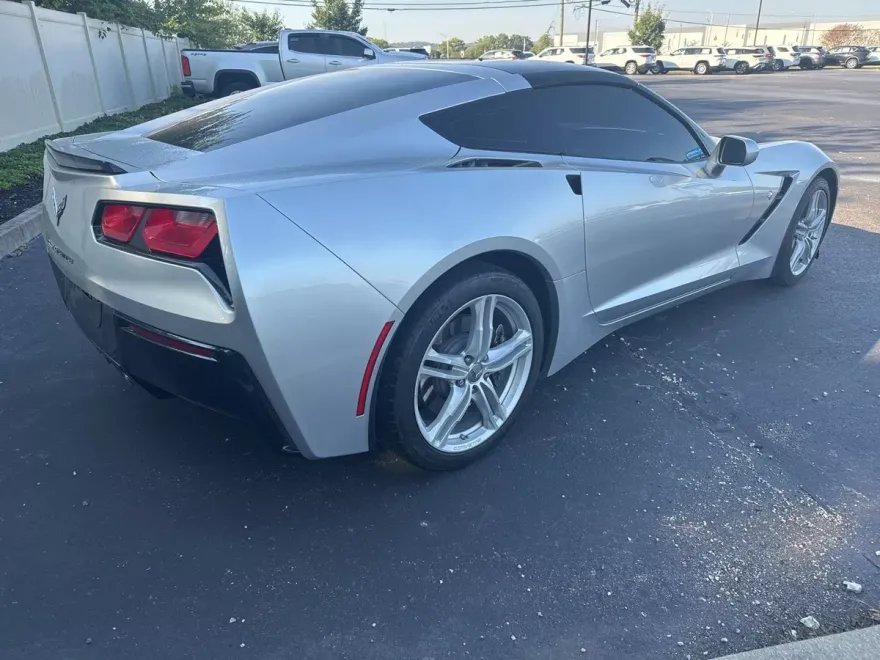 2017 Chevrolet Corvette Stingray 3LT photo 1