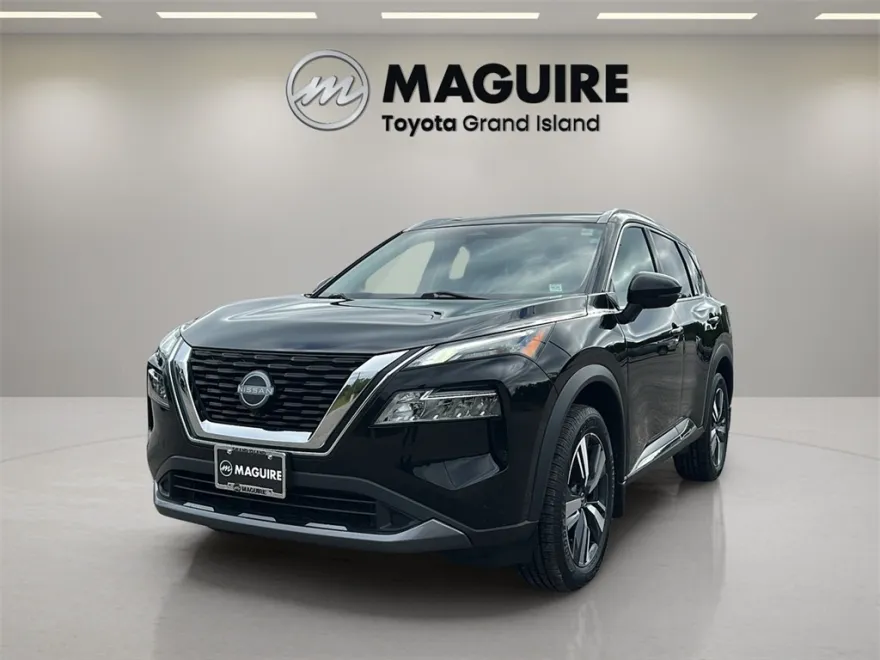 2023 Nissan Rogue SL photo 1