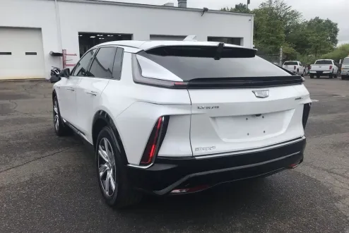 2024 Cadillac Lyriq Tech photo 3