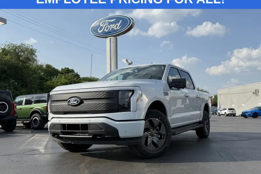 2025 Ford F-150 Lightning photo 1