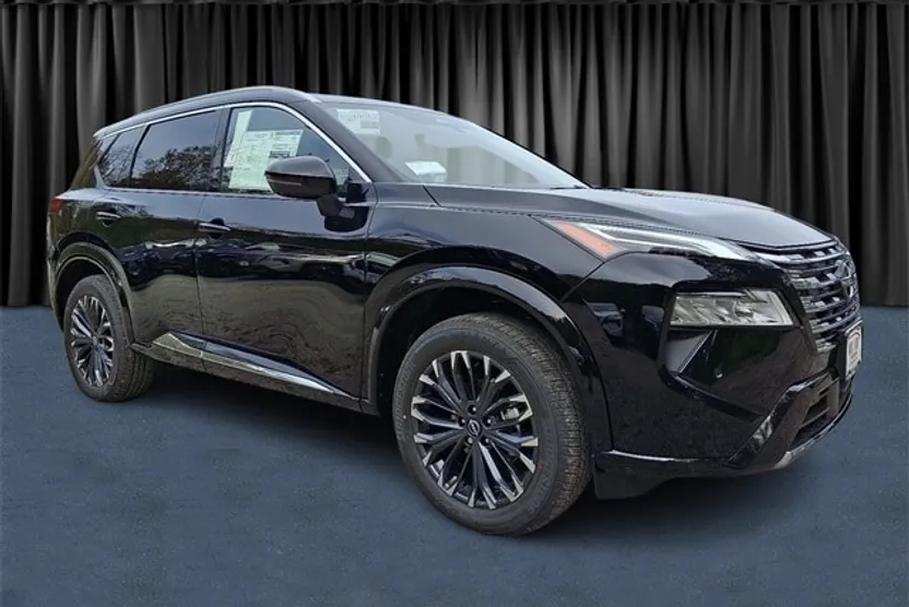 2026 Nissan Rogue Platinum photo 1