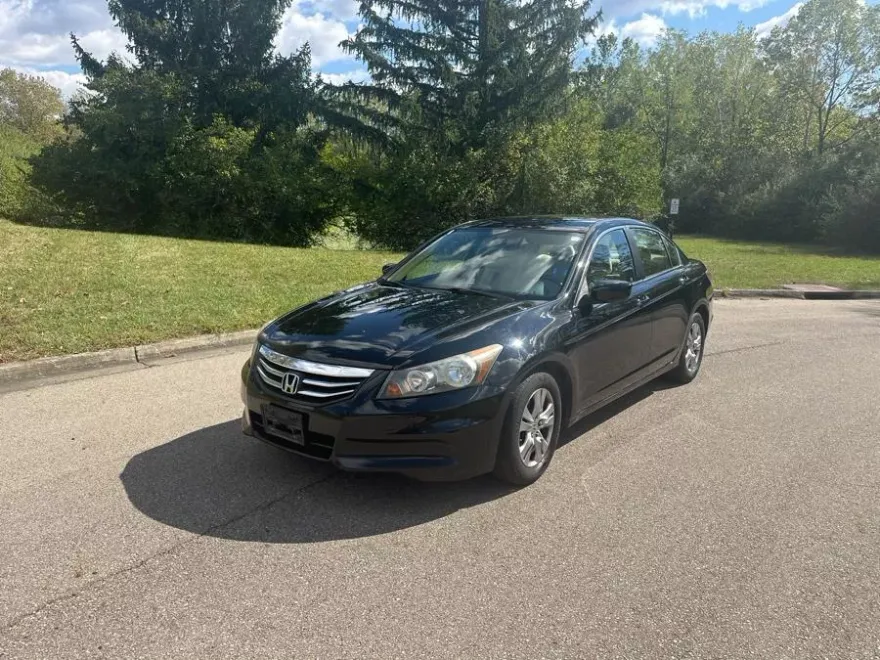 2011 Honda Accord LX-P photo 1