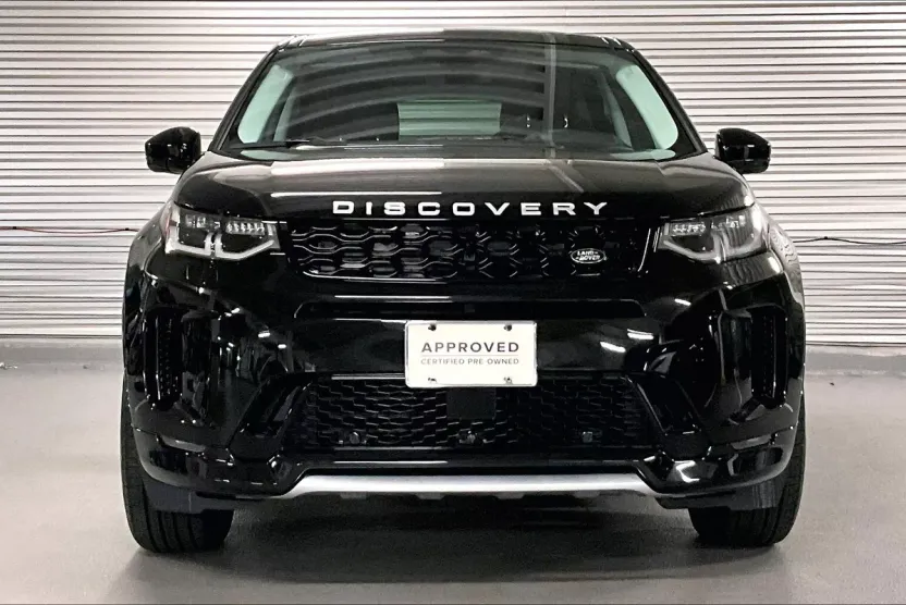 2025 Land Rover Discovery Sport S photo 1