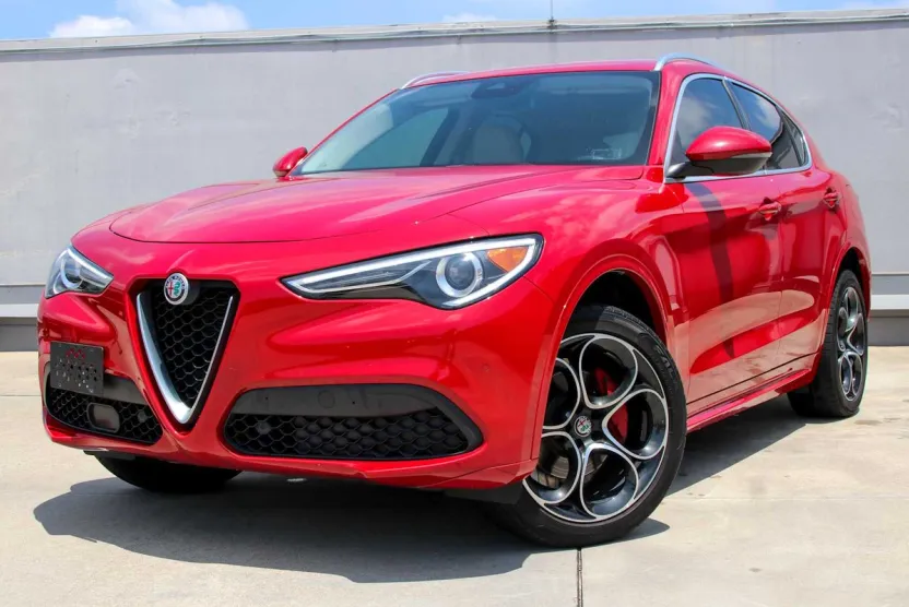 2020 Alfa Romeo Stelvio Ti photo 1