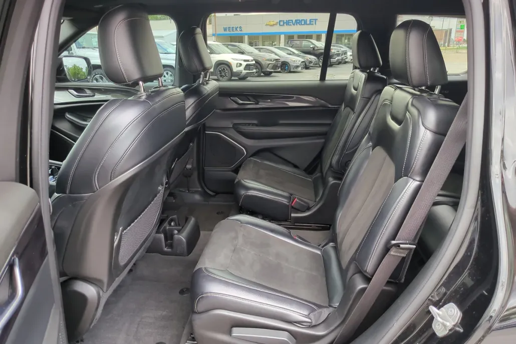 2021 Jeep Grand Cherokee Altitude photo 1