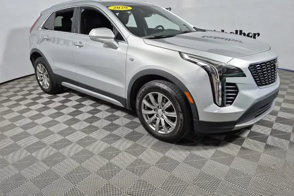 2020 Cadillac XT4 Premium Luxury photo 1