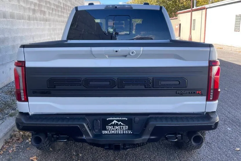 2025 Ford F-150 Raptor photo 1