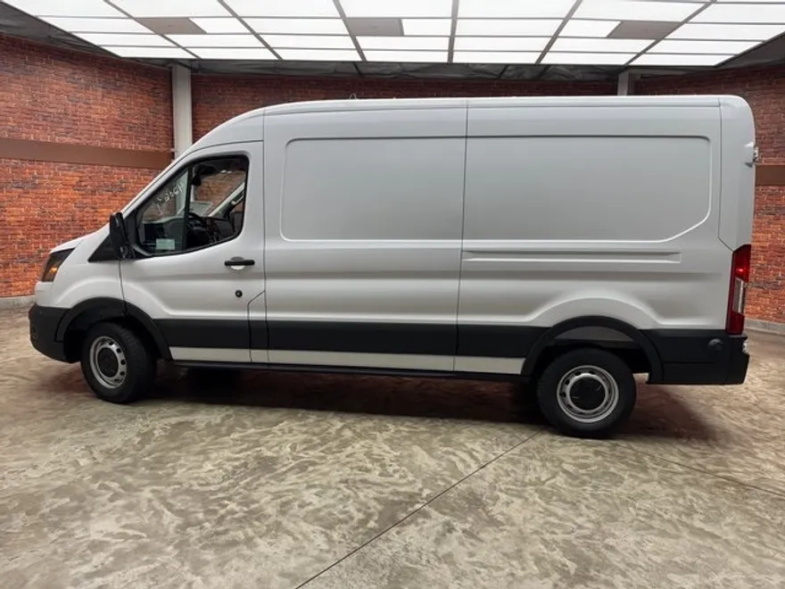 2025 Ford Transit Cargo Van photo 1