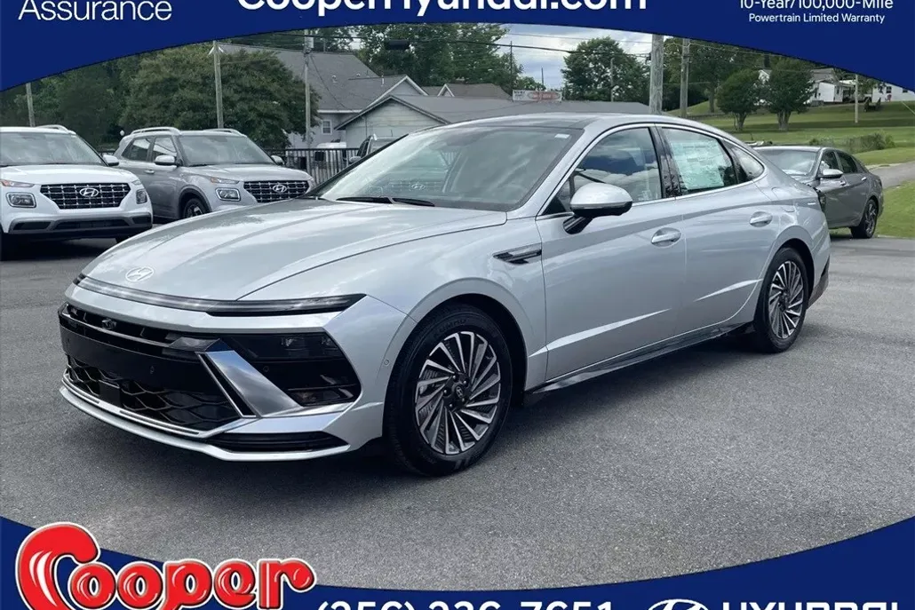 2025 Hyundai Sonata Hybrid Limited photo 1
