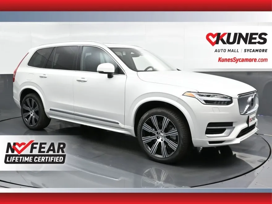 2025 Volvo XC90 T8 Core photo 1
