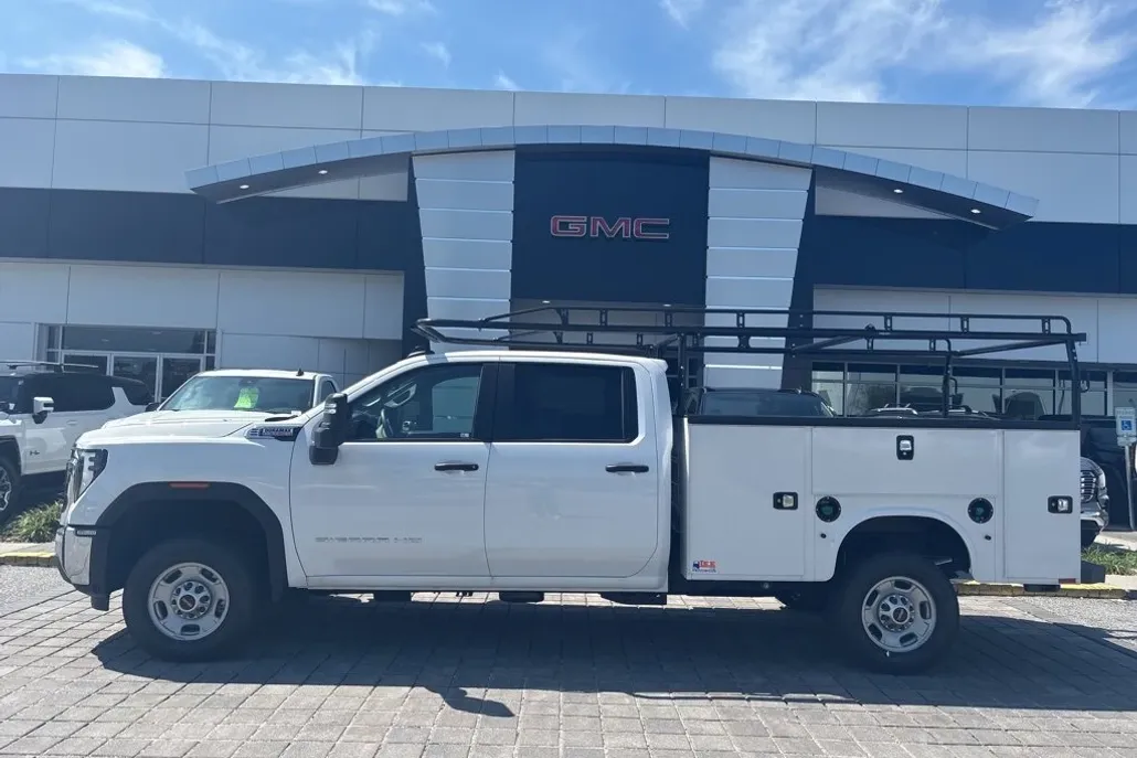 2025 Gmc Sierra 2500 HD Pro photo 1
