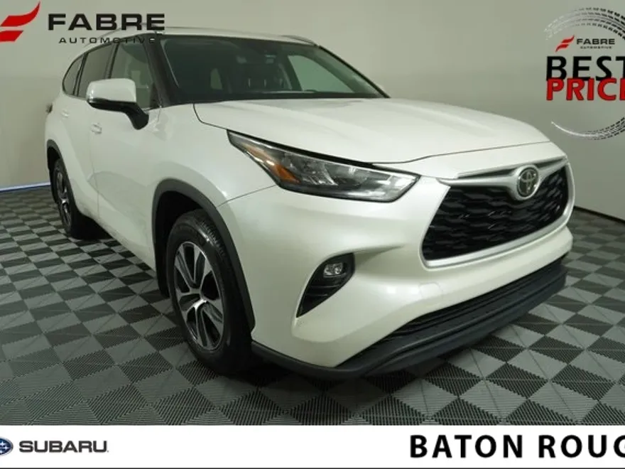 2020 Toyota Highlander XLE photo 1