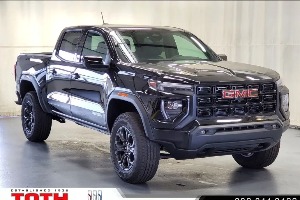 2025 Gmc Canyon Elevation photo 1