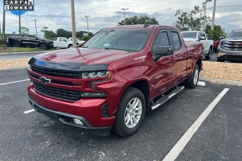 2019 Chevrolet Silverado RST photo 1