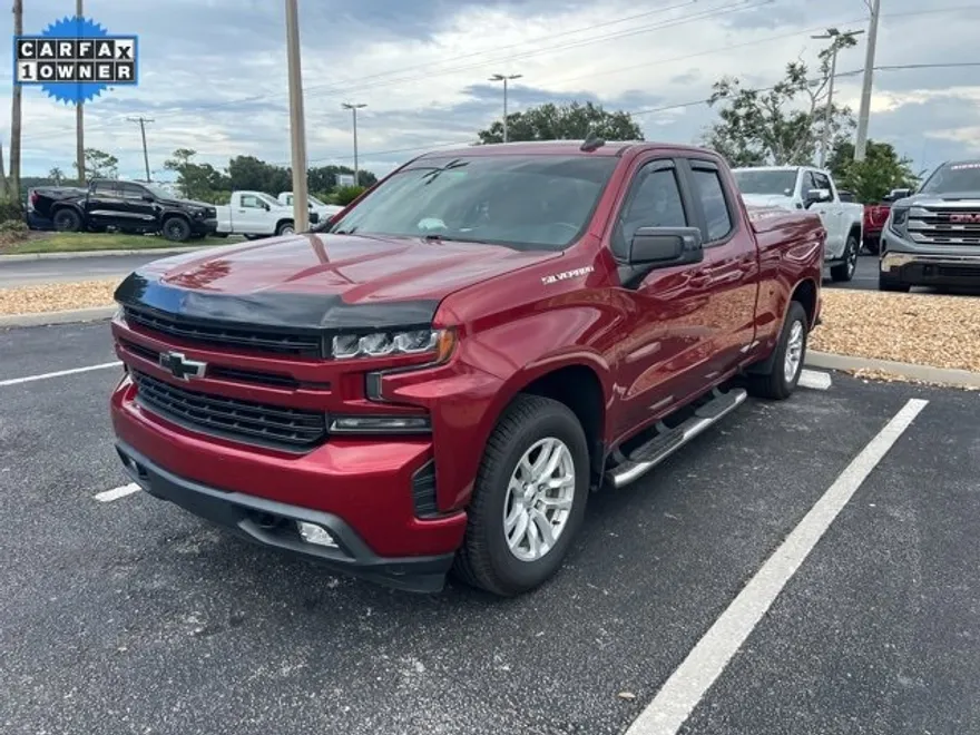 2019 Chevrolet Silverado RST photo 1