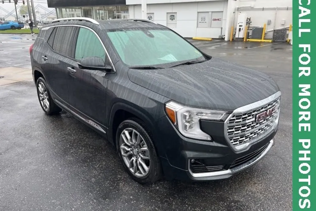 2022 Gmc Terrain Denali photo 1