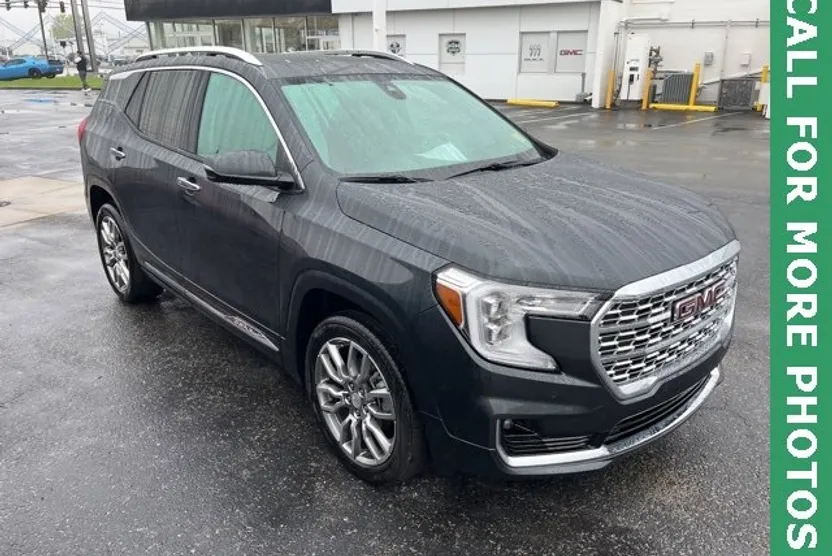 2022 Gmc Terrain Denali photo 1