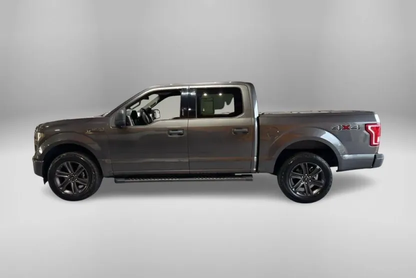 2017 Ford F-150 XLT photo 1