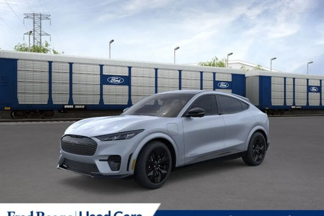 2025 Ford Mustang Mach-E GT photo 1