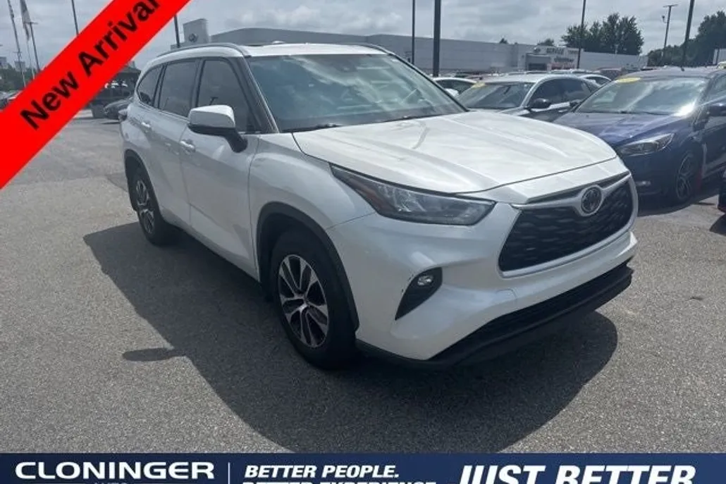 2020 Toyota Highlander XLE photo 1