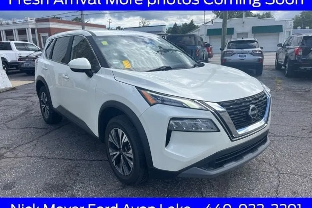 2023 Nissan Rogue SV photo 1
