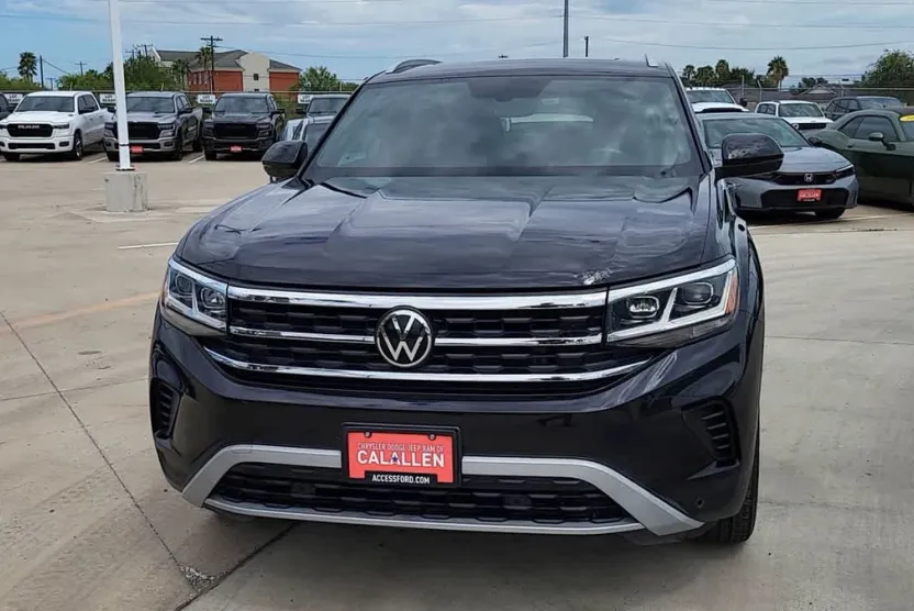 2021 Volkswagen Atlas Cross Sport SE Technology photo 1