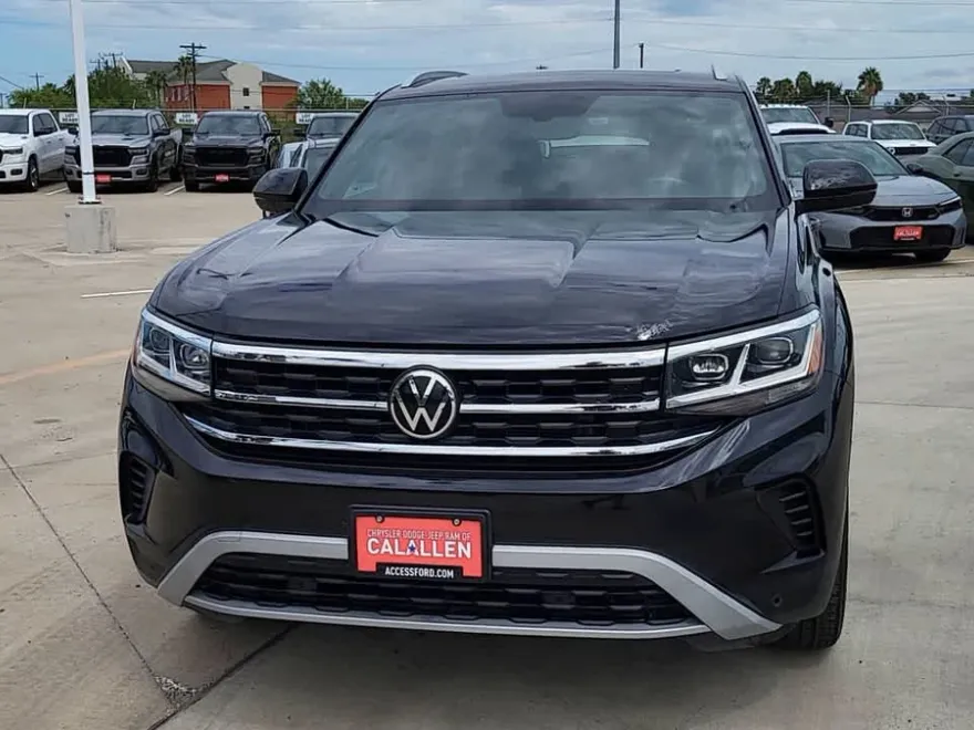2021 Volkswagen Atlas Cross Sport SE Technology photo 1