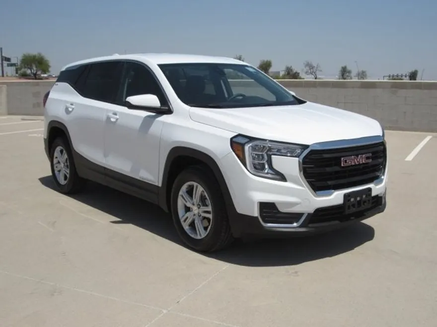 2024 Gmc Terrain SLE photo 1