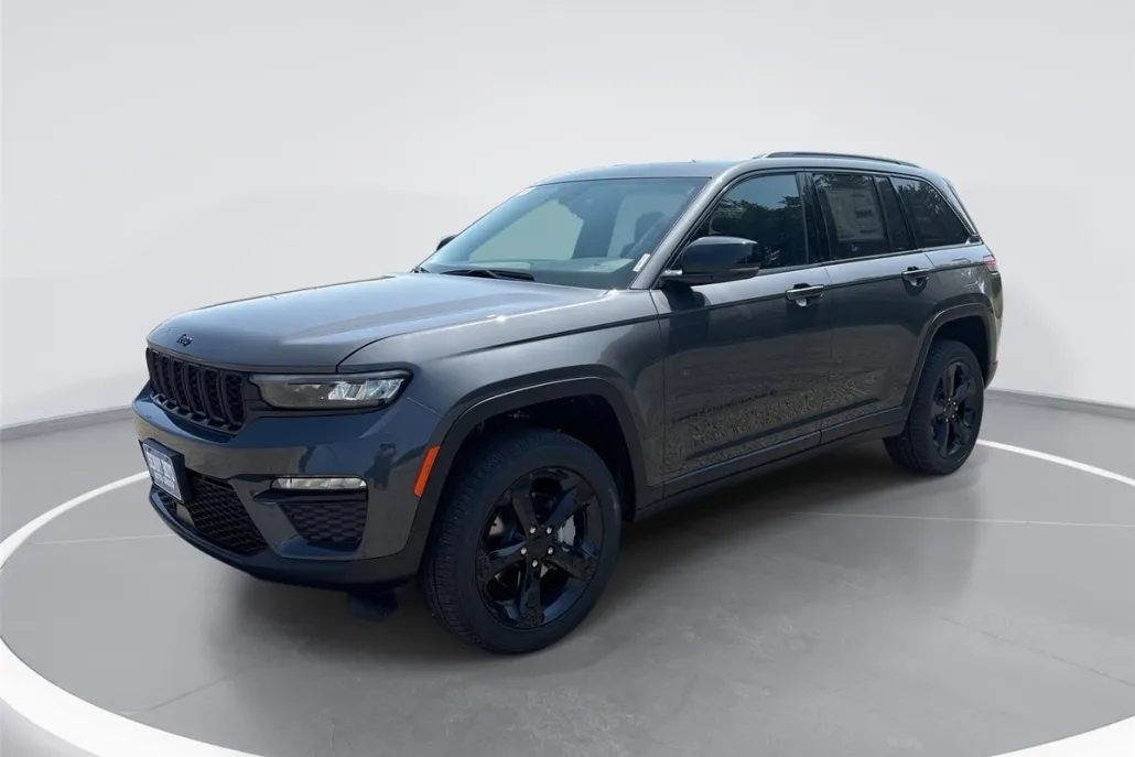 2025 Jeep Grand Cherokee Limited photo 1