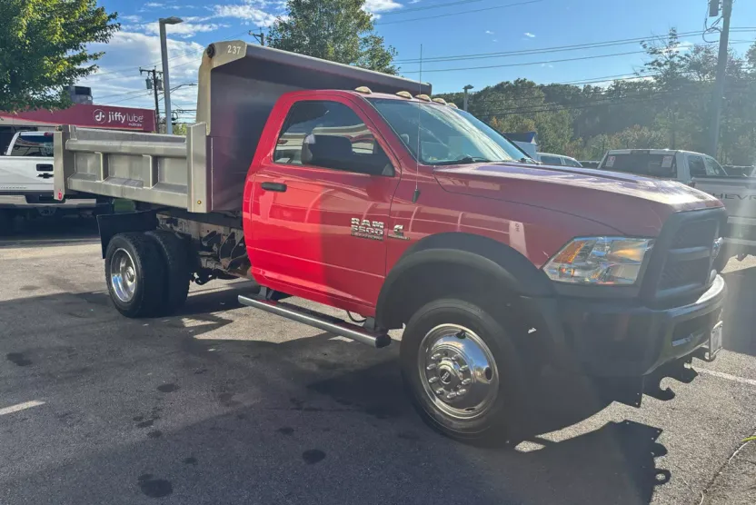 2017 Ram 5500 photo 1