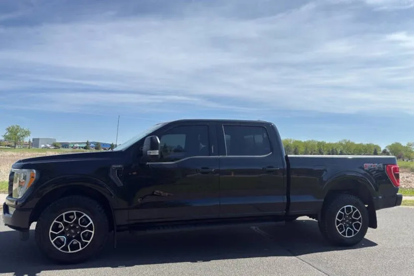 2021 Ford F-150 XLT photo 1