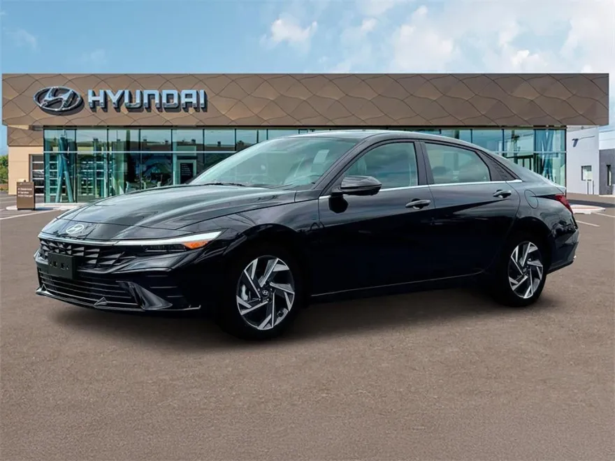2025 Hyundai Elantra Limited photo 1