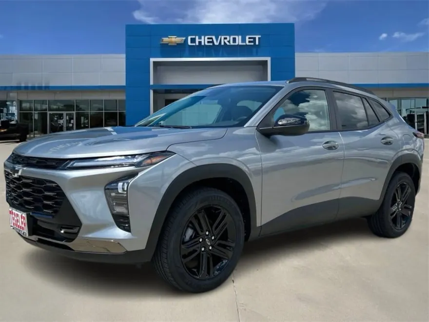 2025 Chevrolet Trax ACTIV photo 1