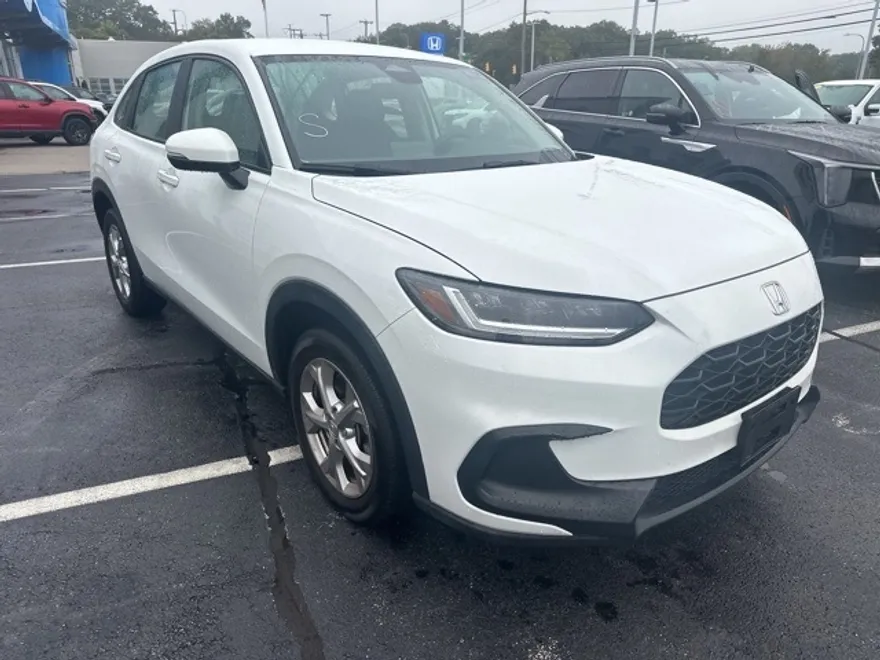 2023 Honda HR-V LX photo 1