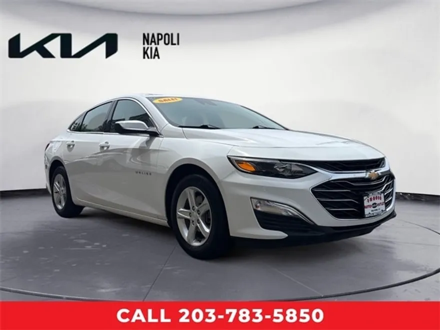 2020 Chevrolet Malibu LS photo 1