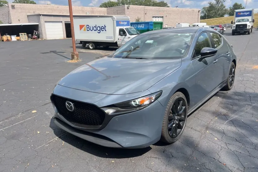 2024 Mazda Mazda3 Hatchback 2.5 s Carbon photo 1