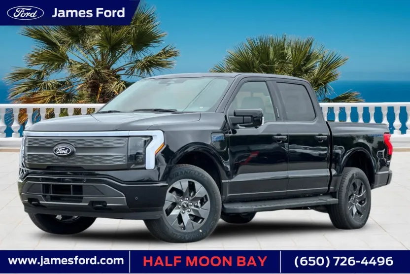 2025 Ford F-150 Lightning Lariat photo 1