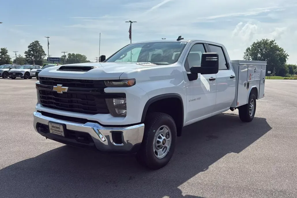 2024 Chevrolet Silverado 2500HD photo 1