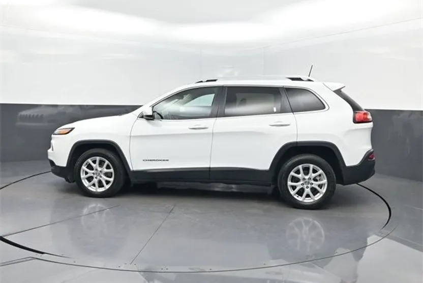 2017 Jeep Cherokee Latitude photo 1