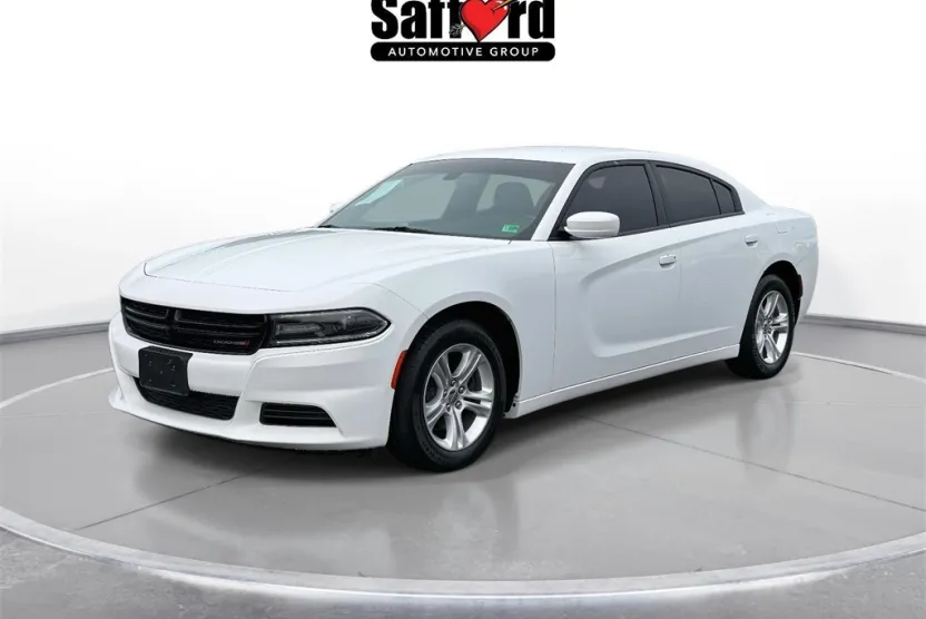 2019 Dodge Charger SXT photo 1