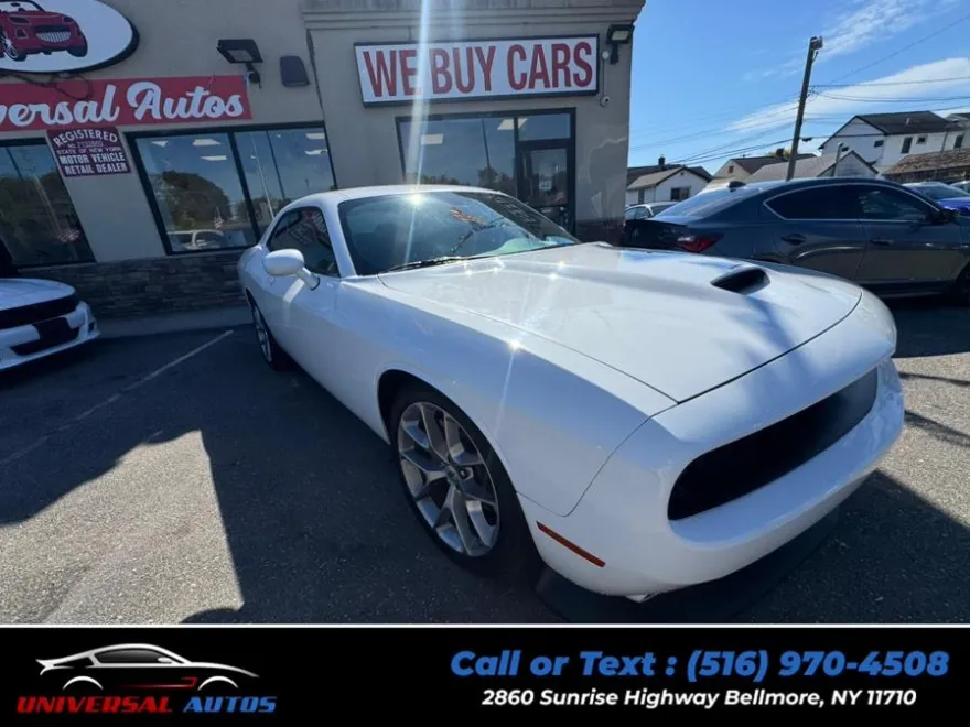 2023 Dodge Challenger GT photo 1