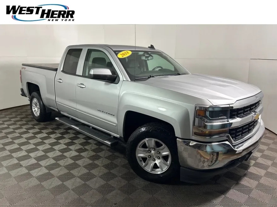2018 Chevrolet Silverado 1500 LT photo 1