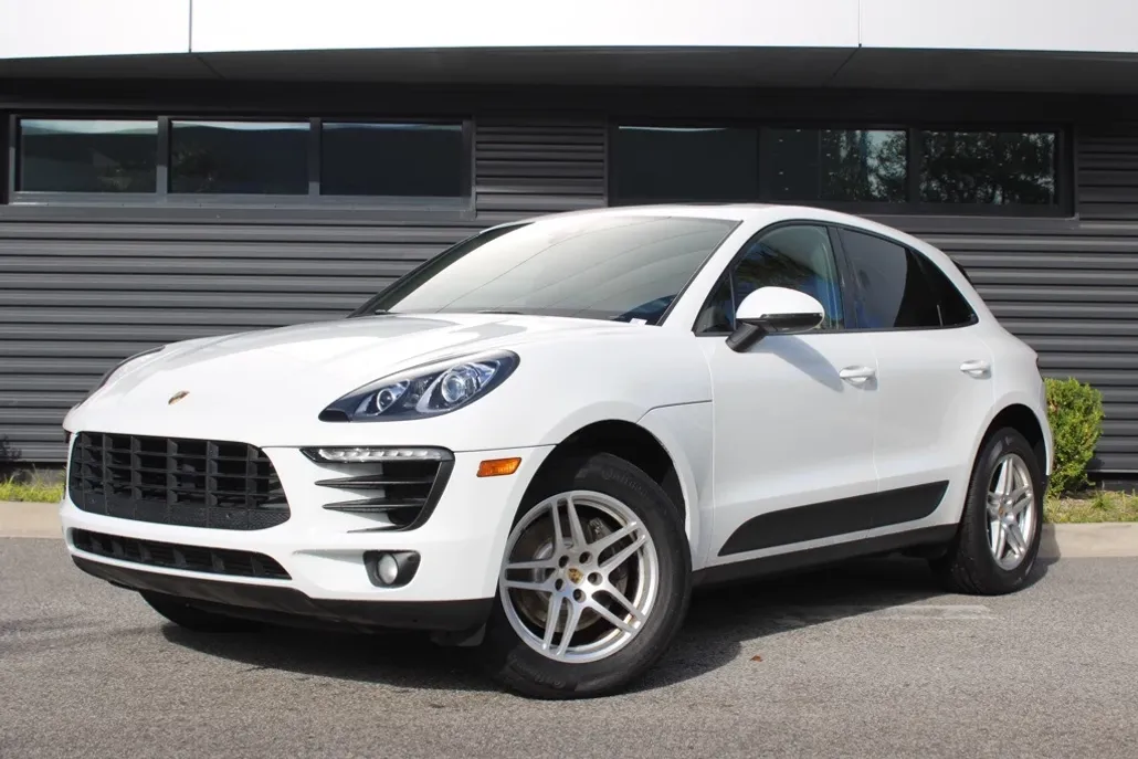 2018 Porsche Macan Base photo 1