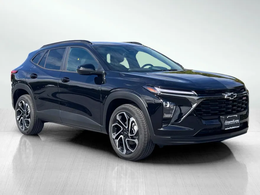 2025 Chevrolet Trax photo 1