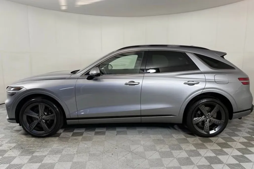 2024 Genesis GV70 Advanced 3.5T Sport Prestige photo 1